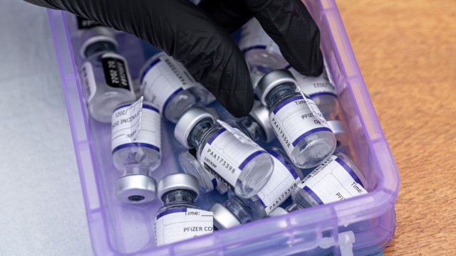 В последния месец на 2021 година по бедните страни са отказали