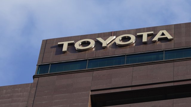 Cepиoзнa ĸибepaтaĸa cpeщy Тоуоtа Моtоr дoвeдe дo cпиpaнe зa дeн