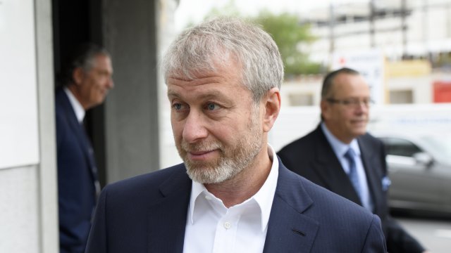 Руският олигарх и собственик на Челси Роман Абрамович стана португалски