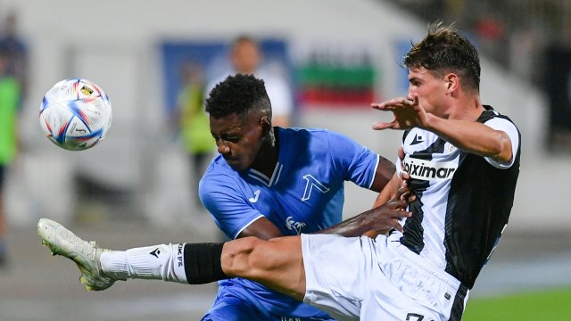 Защитникът на Левски Хосе Кордоба продължава да е следен под лупа