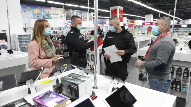 Въвеждането на зеления сертификат е довело до намаляване на посещенията