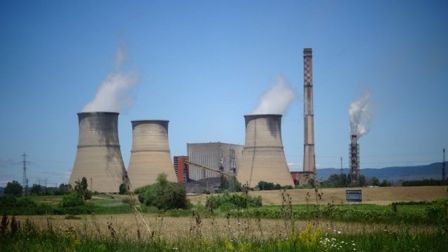 ТЕЦ Бобов дол води 24 съдебни дела по издадени наказателни