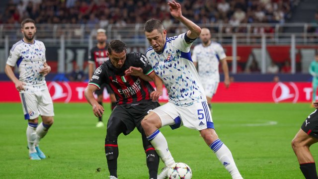 Милан спечели първата си победа у дома в Шампионската лига
