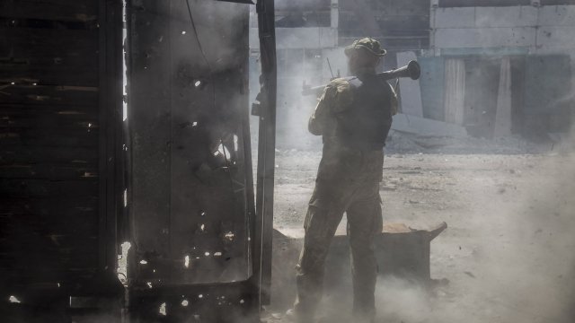 Руската армия е окупирала напълно ключовия украински град Северодонецк след