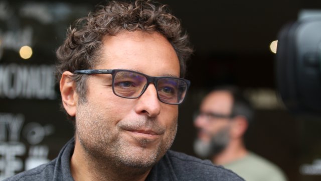 Аниматорът Теодор Ушев е настанен във Военномедицинска академия в София Той