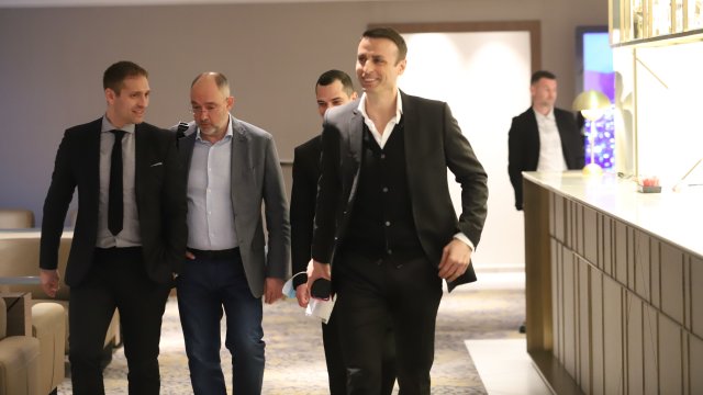 Кандидатът за президент на Българския футболен съюз Димитър Бербатов заедно