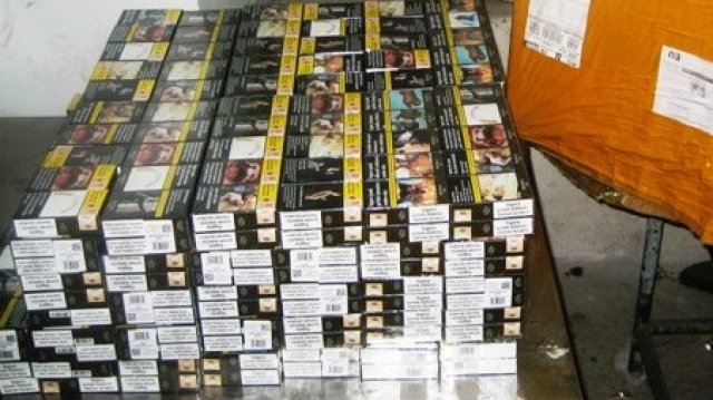 При проверки на четири превозни средства между 4 и 8