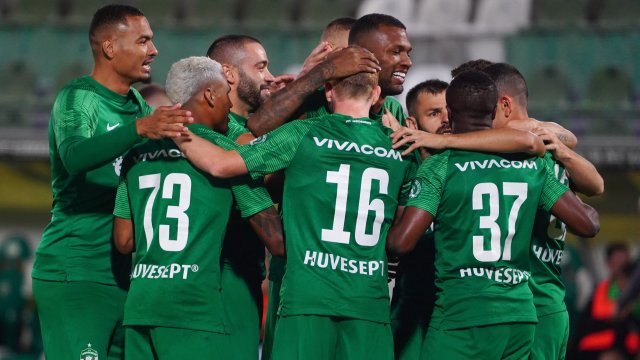 Лудогорец  продължава да гази наред в Първа Лига Хегемонът в България