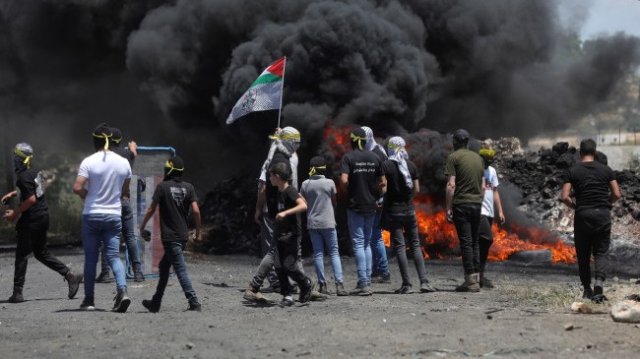 Израелски войници застреляха палестински тийнейджър при сблъсъци в размирен град