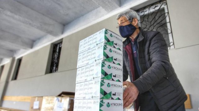 Те са от нова пратка получена вчера Така и децата