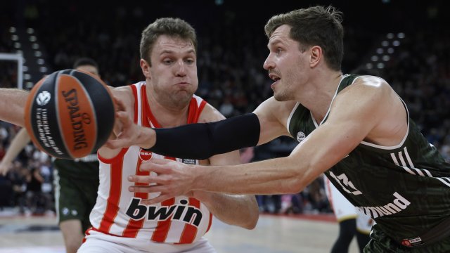 Везенков игра на ниво, но тимът му загуби.