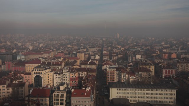 Дронове ще измерват качеството на въздуха в София Новата система
