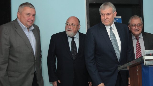 СДС: Подкрепяме френското предложение за РСМ