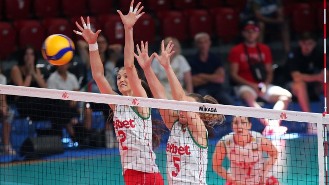 Женският национален отбор на България по Волейбол допусна 7 а загуба