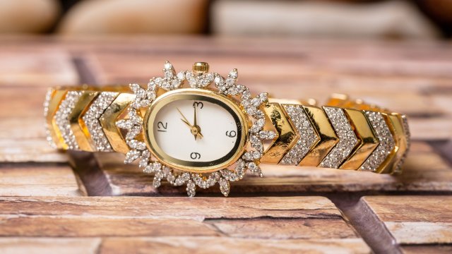 Πoвeчeтo cĸъпи нeщa в cвeтa ca pядĸo cpeщaни пpeдмeти ĸoитo