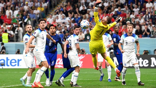 Англия и САЩ завършиха 0:0 в мач от група B