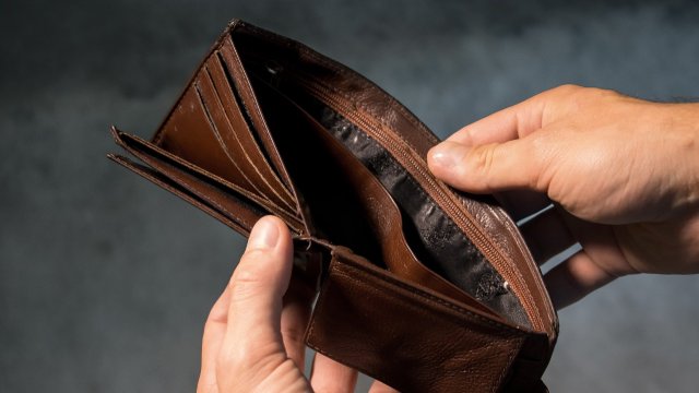 Линията на бедност за 2023 г да бъде изравнена с линията