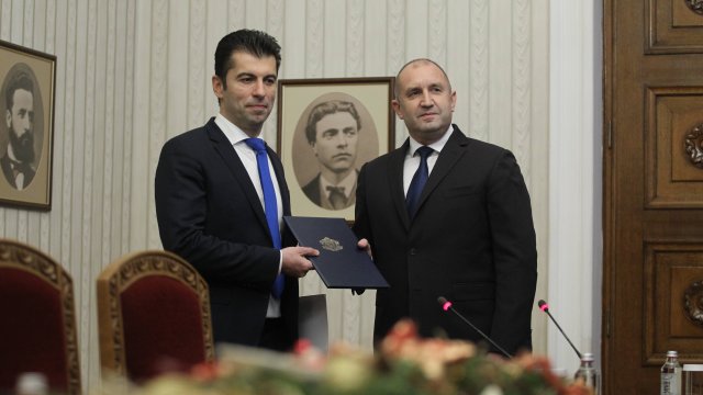 Държавният глава ще започне консултации с парламентарните групи за връчване