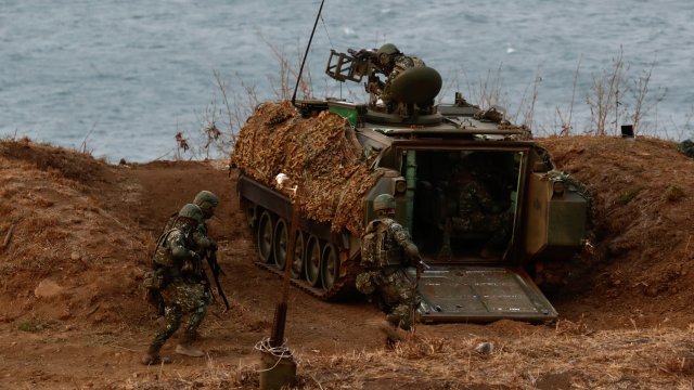 Тайван обяви удължаване на задължителната военна служба от четири месеца
