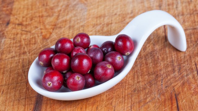 Червените боровинки са плод който често е пренебрегван в храненето