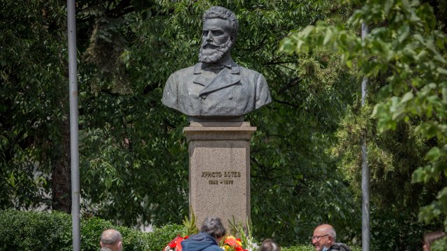 На 2 юни България се прекланя пред подвига на Христо