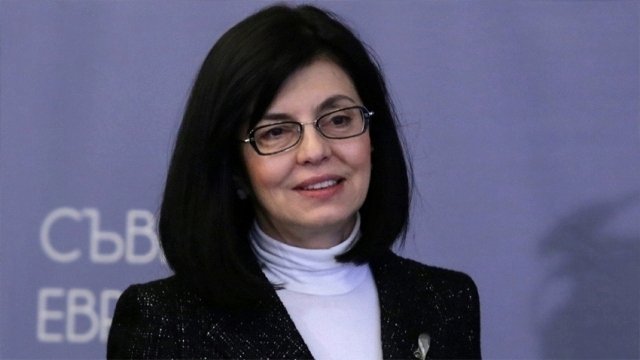 Меглена Кунева: Образованието трябва да е по-обичащо децата ни