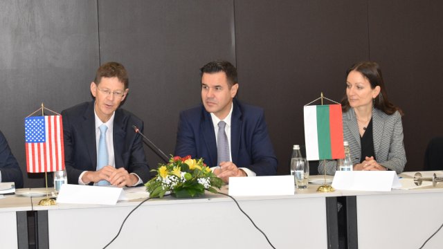 Работи се по 18 проекта с участието на инвеститори от