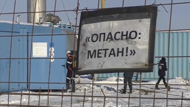 Двадесет души загинаха при пожар в незаконен дом за възрастни