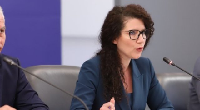 По искане на ГЕРБ СДС депутатите ще изслушат утре вицепремиера по