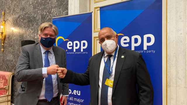 Национална конференция на ГЕРБ се провежда в София На нея