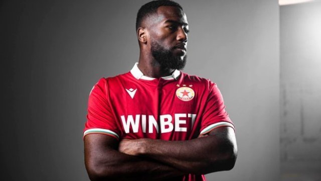 Новото попълнение на ЦСКА Дюкенс Назон ще попадне в групата