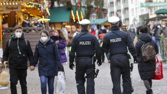 Германия увеличи размера на глобите налагани при неспазване на противоепидемичните