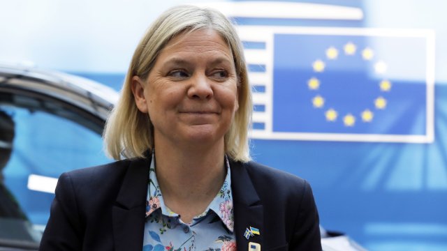 Шведският премиер Магдалена Андершон възнамерява страната да се присъедини към
