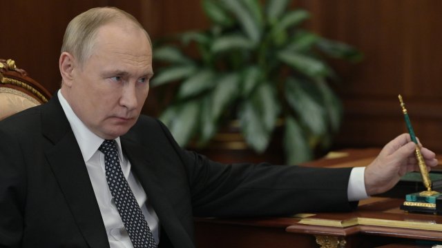 Руският президент Владимир Путин подписа указ за изплащане на 5
