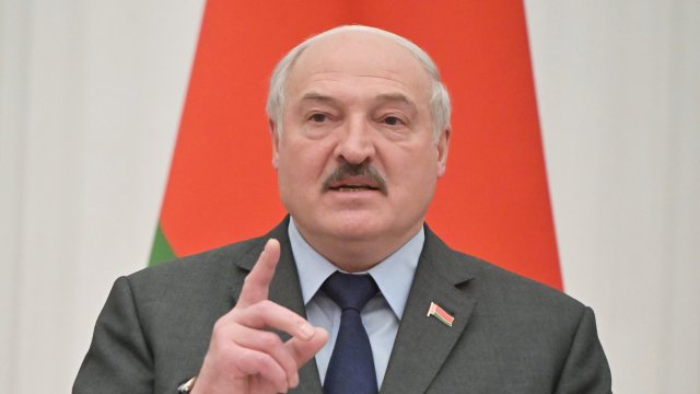 Президент на Беларус Александър Лукашенко коментира, че украинците вече били