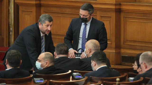 При извънредна епидемична обстановка достъпът до сградите на Народното събрание