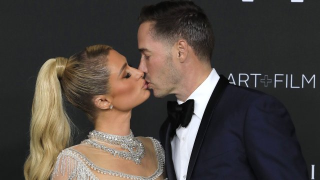 На страницата си в Instagram булката разкри че е носила