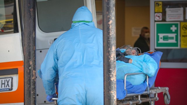 Починалите лица при които е бил потвърден Ковид 19 са 28