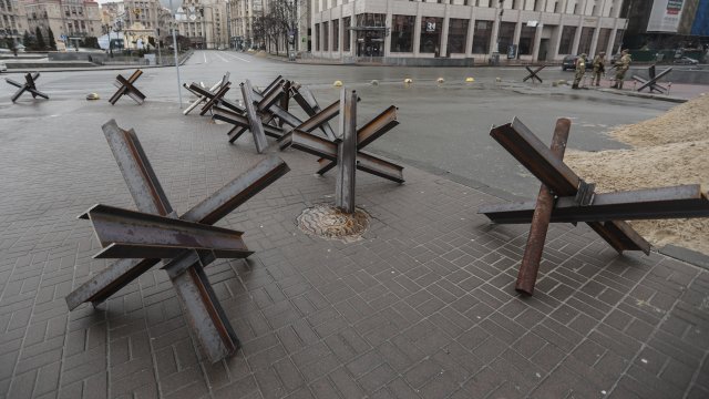 Повече от седмица светът е вперил поглед в Украйна Хиляди