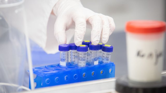 Новите случаи установени у нас за последното денонощие са 9871