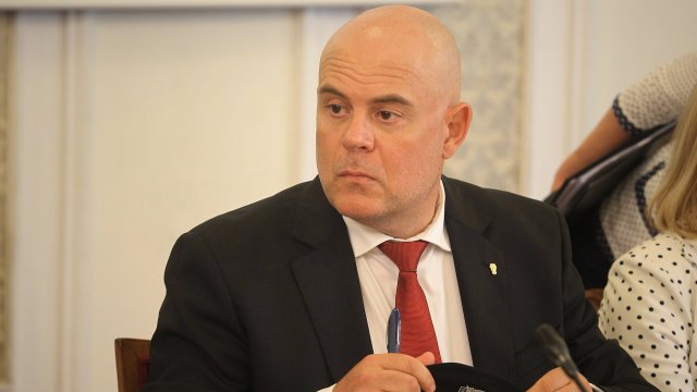 Главният прокурор Иван Гешев изпрати до председателя на Комисията по