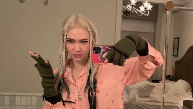 Граймс вече не е с Илън Мъск а излиза с