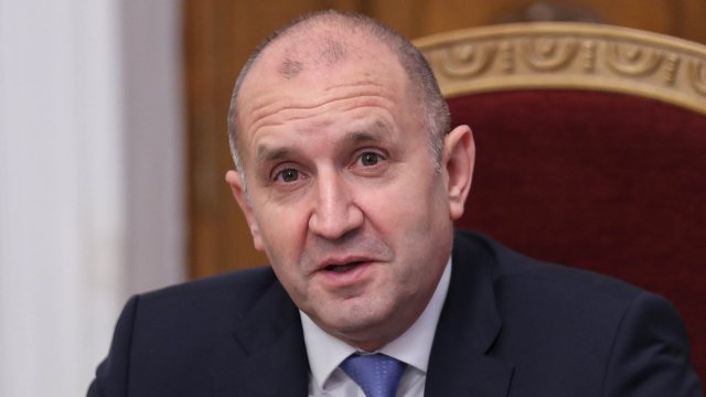 Мецола отговори на Радев: Политиката на разширяване остава приоритет за ЕП