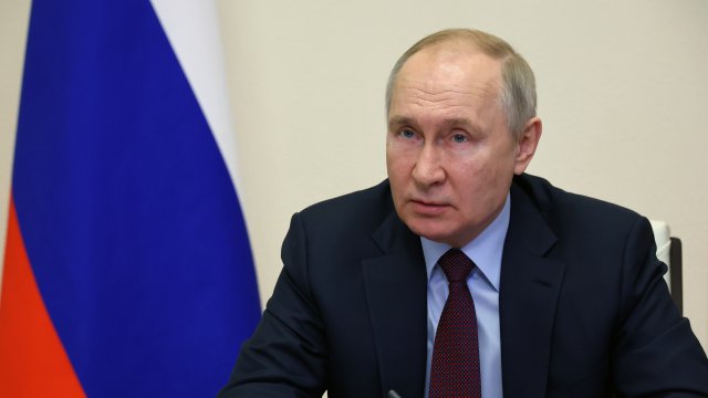 Руският президент Владимир Путин иска прекратяването на договорите със Съвета на