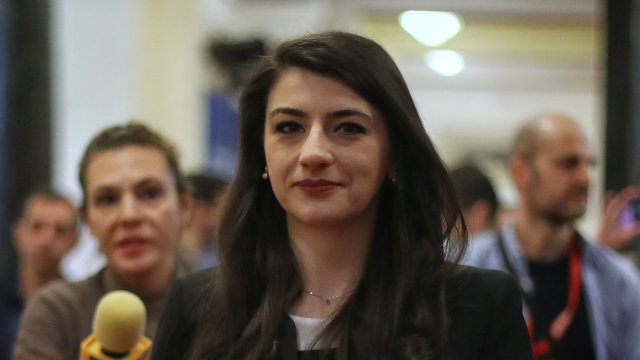 Бориславова обясни и защо се отказва от депутатския си имунитет чак сега.