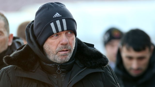 Треньорът на ЦСКА Стойчо Младенов обяви че той носи вината