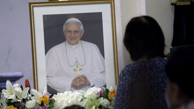 В ковчега на покойният бивш папа Бенедикт Шестнадесети ще бъдат