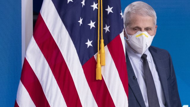 Ръстът на новите случаи на Ковид 19 в Съединените щати е