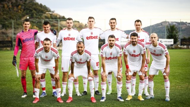 Отборът на ЦСКА 1948 постигна победа с 2 1 на украинския