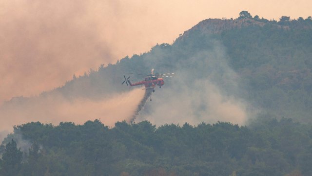 Пожарът който бушува на гръцка територия в близост до границата